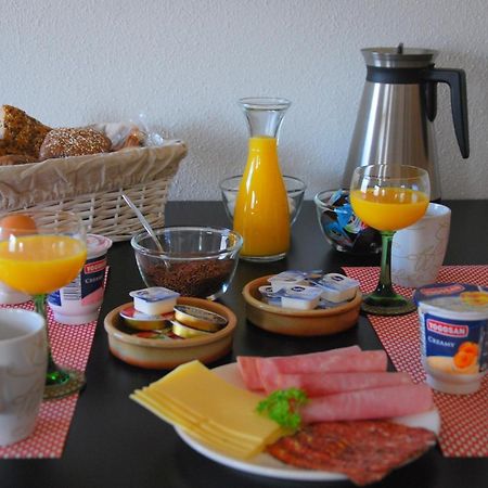 Bed And Breakfast De Meule Montfort Екстер'єр фото