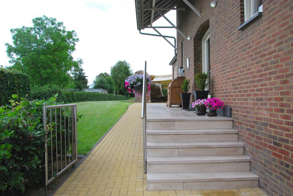 Bed And Breakfast De Meule Montfort Екстер'єр фото